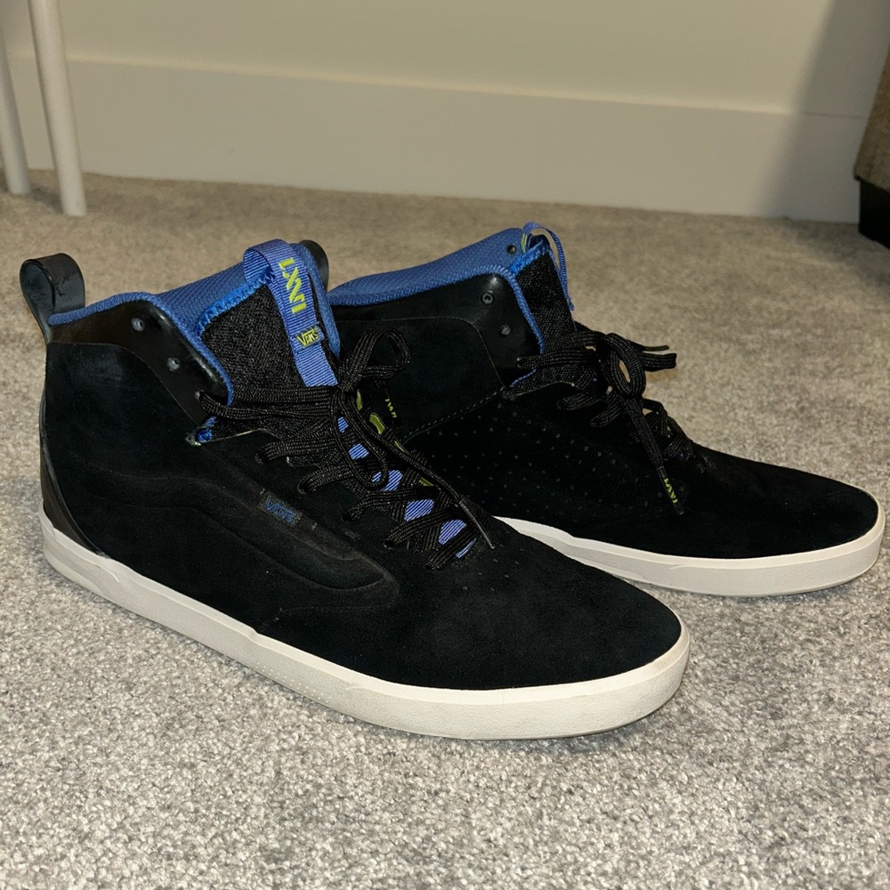 Men’s high top Vans-size 11